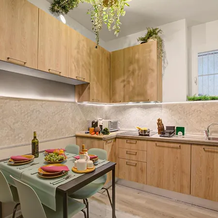 Pinehome & Garden - Balcony Flat W/ Mountain Views - Happy Borghetto Santo Spirito