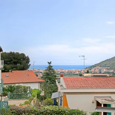 Pinehome & Garden - Balcony W/ Mountain Views - Happy * Borghetto Santo Spirito