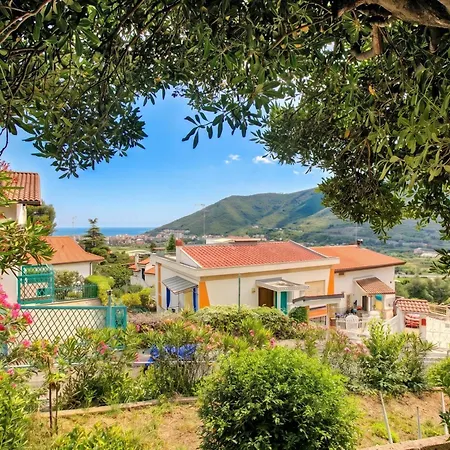 Pinehome & Garden - Balcony Flat W/ Mountain Views - Happy * Borghetto Santo Spirito